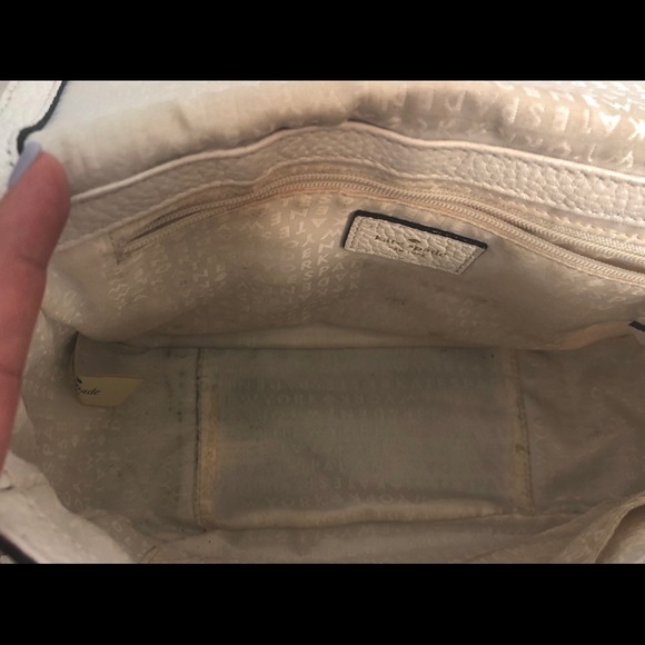 Kate Spade Crossbody with super unique strap! - Picture 6 of 8